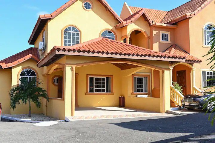 All Airbnb/Villas in Montego Bay Transportation